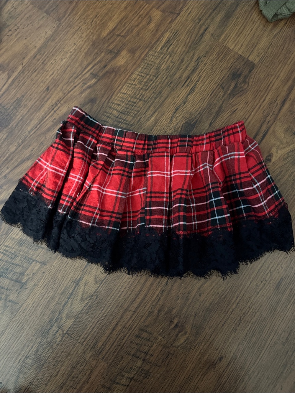 Red Plaid Lace Hem Mini Skirt 17.1T